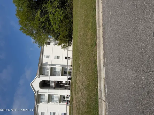 Oak Alley Ln, Long Beach, MS 39560