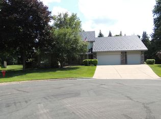 7217 W 114th St, Bloomington, MN 55438