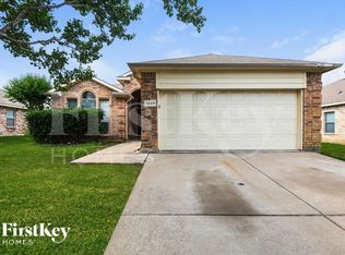 1220 Saltgrass Dr, Crowley, TX 76036