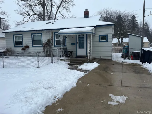 2813 Clayton Ct, Westland, MI 48186