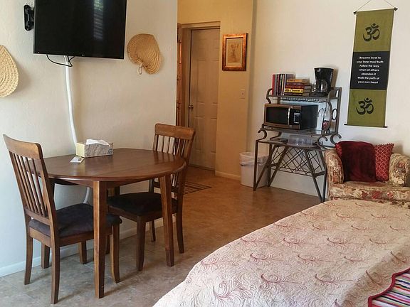 5th image of 1138 N Jones Blvd #1