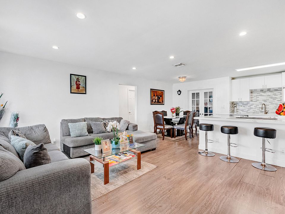 1st image of 5711 NW 65TH Way