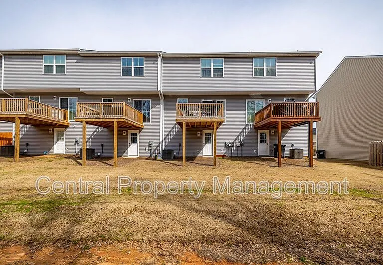 225 Coldwater Creek Ct — Photo 22