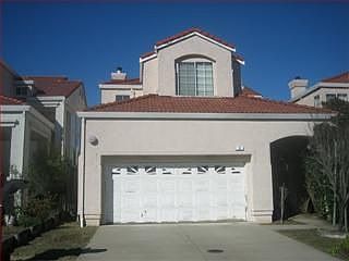 2nd image of 30 Belhaven Ct