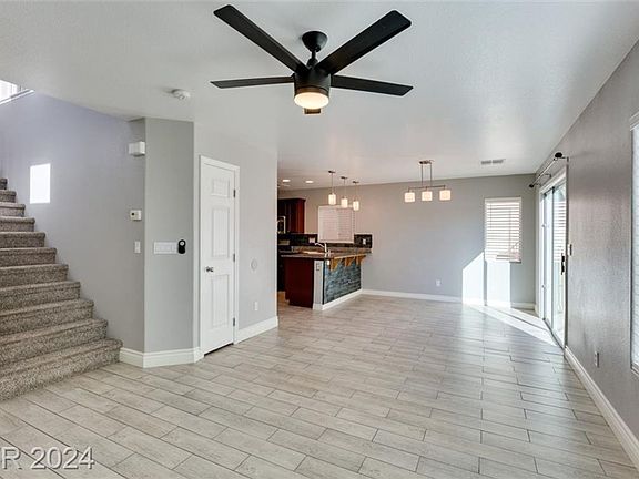 5th image of 5660 Balsam St