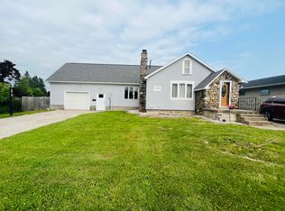 1509 Davitt St, Sault Sainte Marie, MI 49783