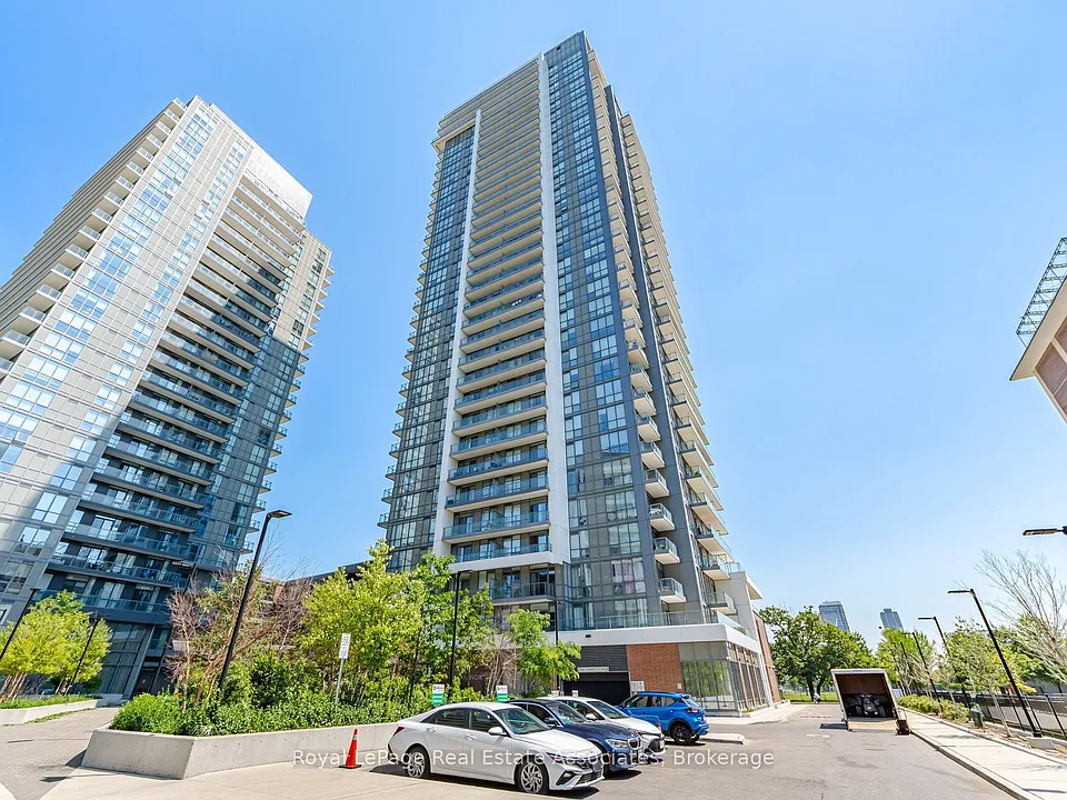 32 Forest Manor Rd #207