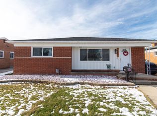 28601 Boston St, Saint Clair Shores, MI 48081