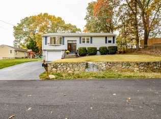 2 Sharon Dr, North Providence, RI 02904