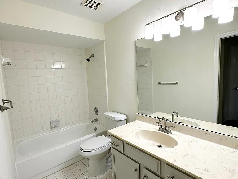2018 Heatheroak Dr — Photo 14