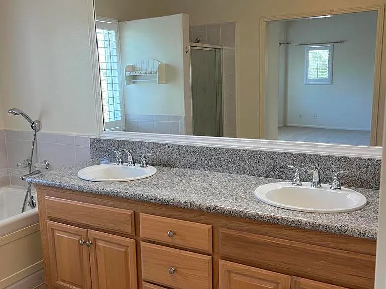 255 Skyline Dr — Photo 23