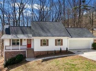 11 Ridgeview Dr SE, Silver Creek, GA 30173
