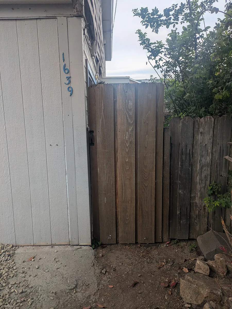 Building Photo - 1635 Merrill St #1639