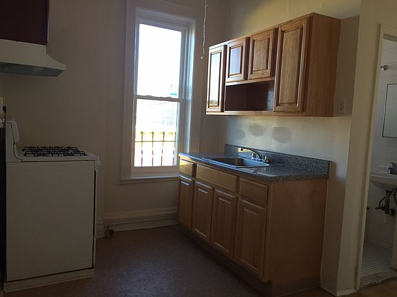 2nd image of 506 52nd St APT 6