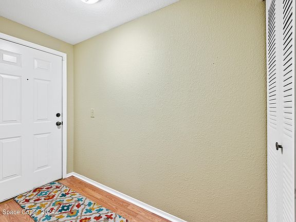 3rd image of 5673 Star Rush Dr APT 205