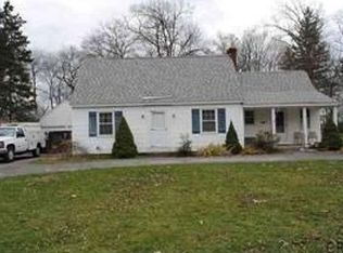 16 Newell Rd, Schenectady, NY 12306