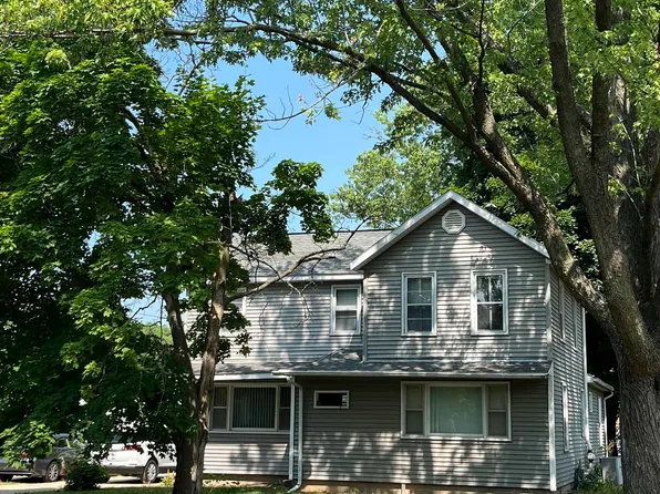 6224 Exchange St, Mc Farland, WI 53558