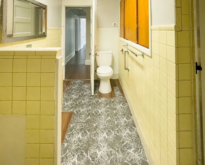 Preleasing For August! Close To Campus — Photo 9