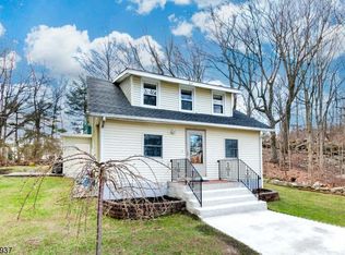 26 Hillside Ave, Rockaway, NJ 07866