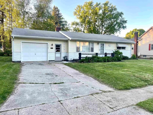 4704 Bishop St, Millington, MI 48746