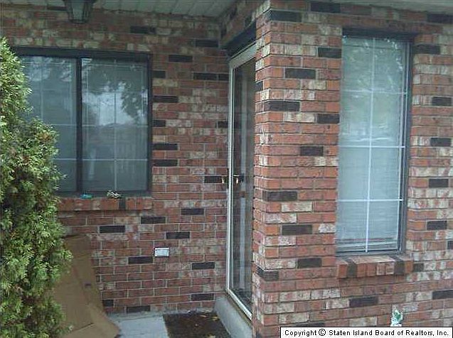 1st image of 999A Rockland Ave