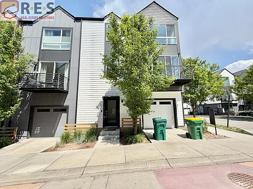 5566 W 11th Pl Photo 1