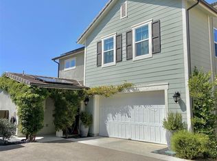 2789 Overlook Point Dr, Escondido, CA 92029