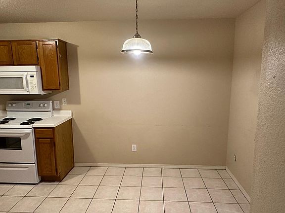 4th image of 184 Killdeer Dr