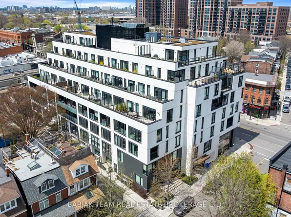 530 Indian Grv Unit 401, Toronto, ON M6P 0B3