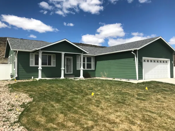 2458 Painted Horse Trl, Casper, WY 82604