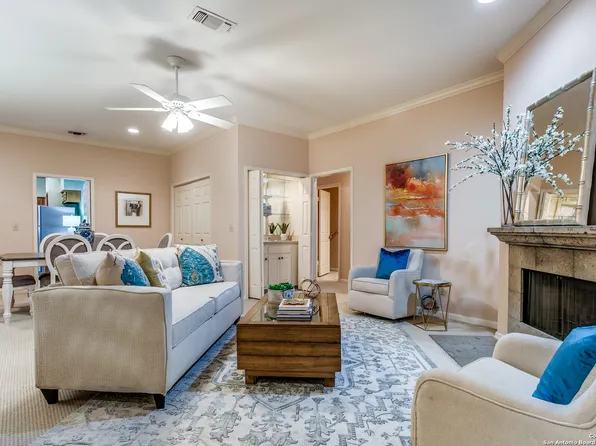 100 W EL PRADO DR #213, San Antonio, TX 78212