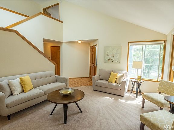 4th image of 24222 SE 38th Pl