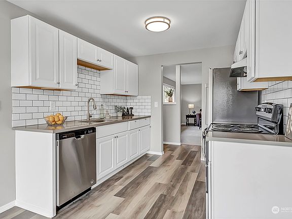 4th image of 5918 S Cushman Avenue