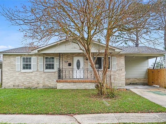 2nd image of 3716 Diane Pl