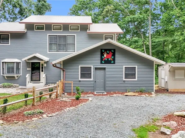 710 Pine Ridge Road, Beech Mountain, NC 28604