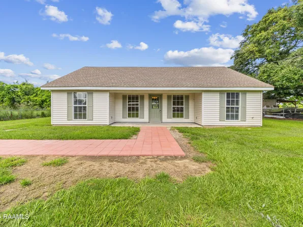 4706 Eraste Hebert Rd, New Iberia, LA 70560
