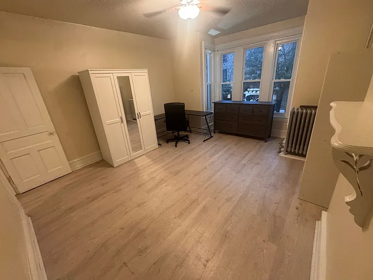 4241 Main St — Photo 6