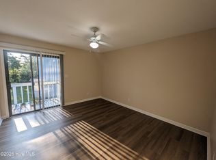 2515 Flint Dr, Wilmington, NC 28401