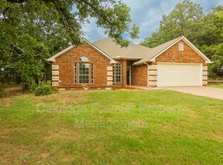 128 Deep Wood Ln, Weatherford, TX 76088