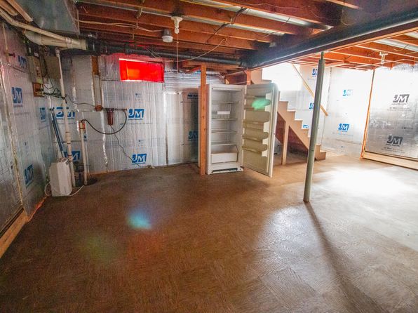 368 N Hancock St, Pentwater, MI 49449