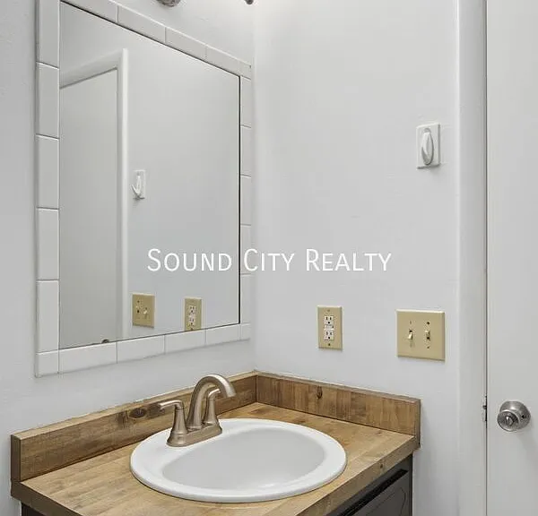 923B Oak Vale — Photo 20