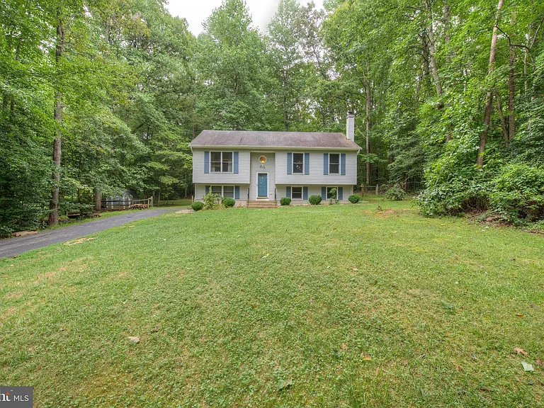 12820 Lake Wilderness Ln — Photo 24