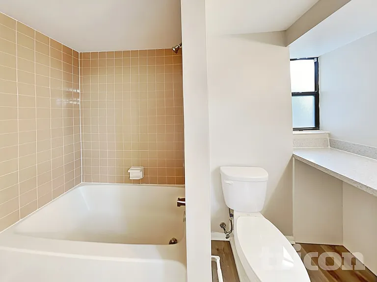 8102 Chickasaw Ln — Photo 12