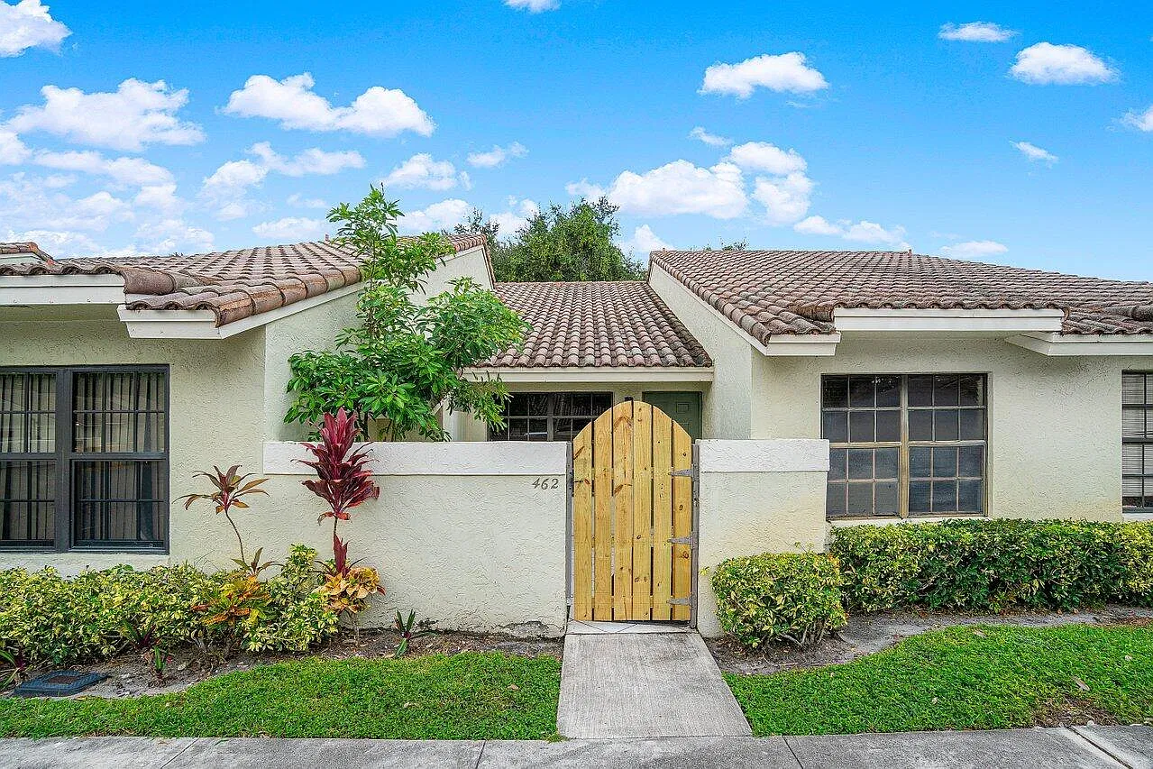 3 bed, 2.0 bath, 1286 sqft, $3,100 — Photo 1