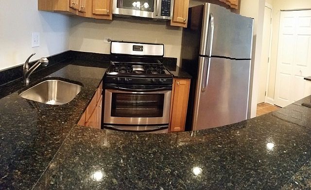 1st image of 16W486 Lake Dr APT 205