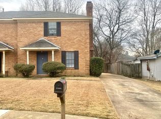 921 Glastonbury Cir #B, Ridgeland, MS 39157