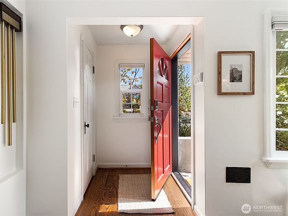 5th image of 8353 20th Avenue NW