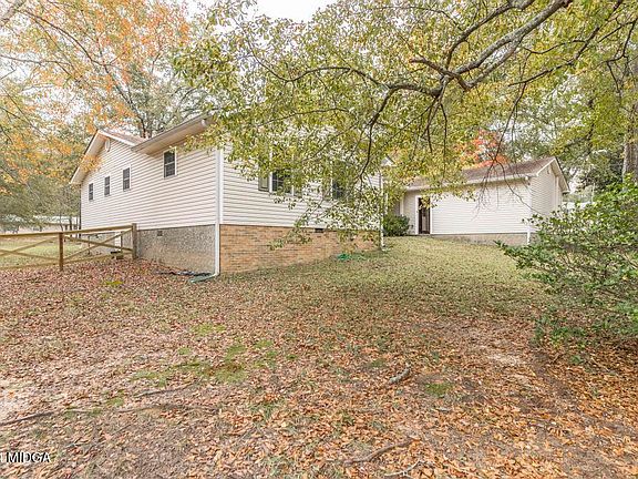 2nd image of 134 Big Oak Dr