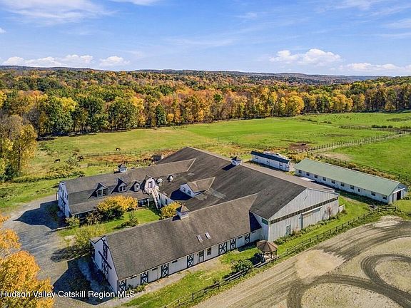 3rd image of 729 Cold Spring Road
