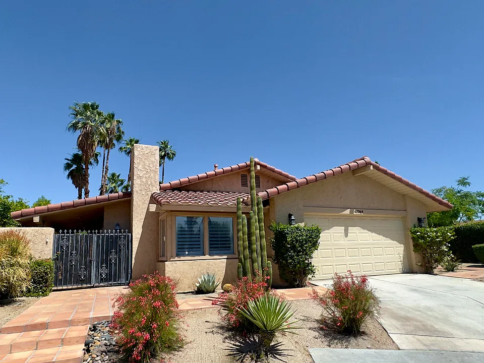 40064 Silktree Ct
